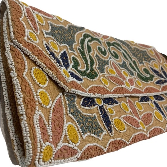 HENRY A LA PENSEE FRENCH HAND BEADED TAPESTRY HAND CLUTCH PURSE FRANCE. - Picture 2 of 8